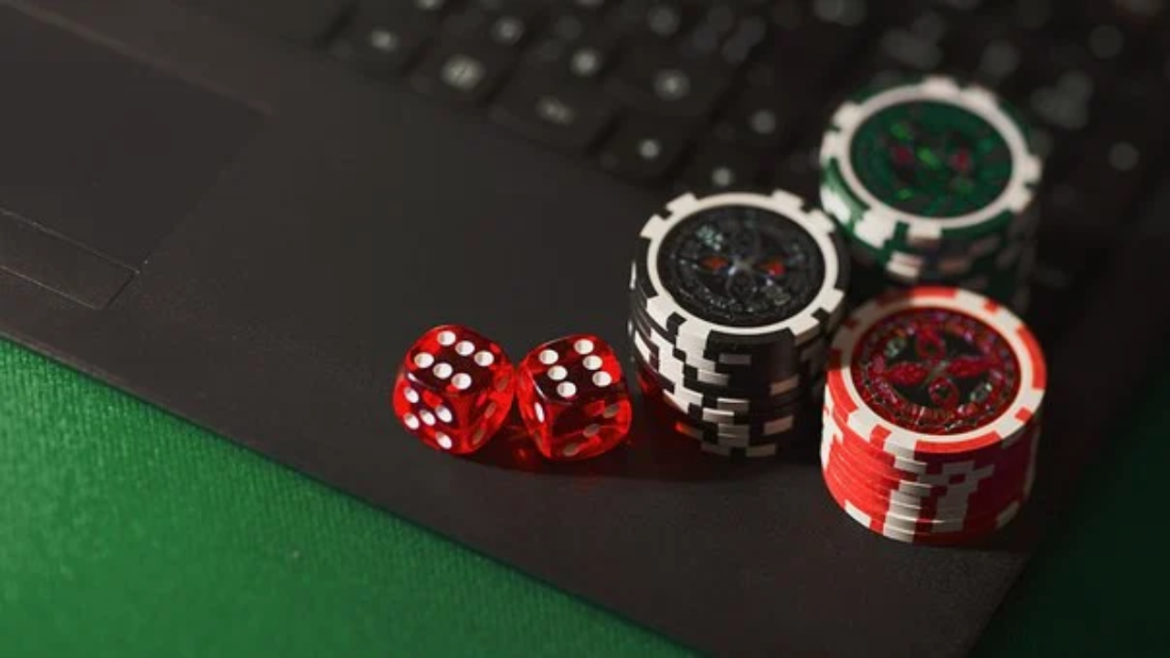 Why Online Casinos Are Becoming Popular?