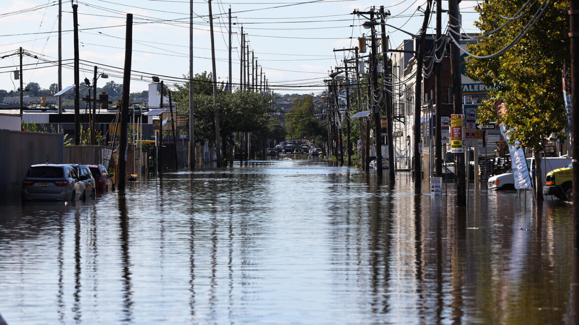 Flooding Amazing Destructive Power 