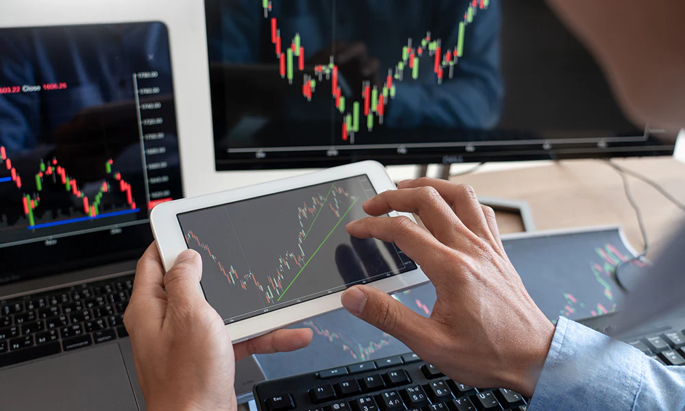 Best Tools to Track Sector-Wise Performance of Dividend Stocks