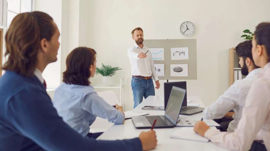 How Leadership Coaching Supports Ethical Decision-Making in Business