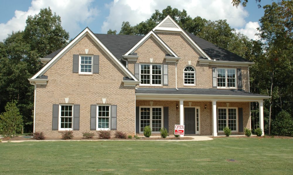 Why 2025 Could Be the Best Time to Invest in Oxford, Palatka & Saint Cloud?