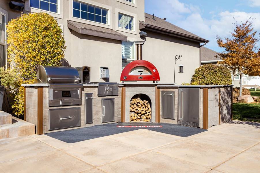 How Layout Choice Shapes Your Outdoor Cooking Experience