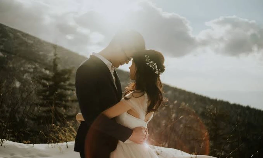 How to Reduce Wedding Planning Stress Without Missing the Joy